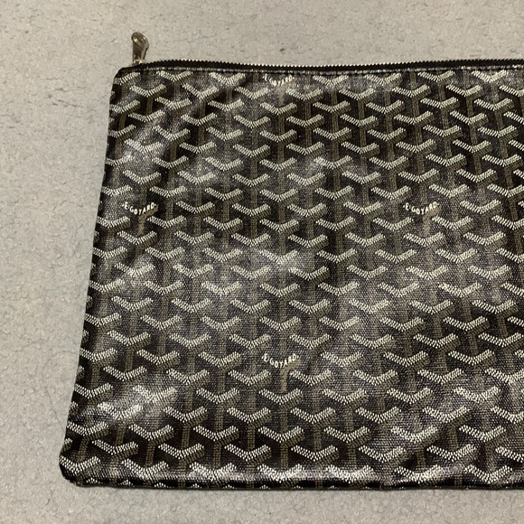 Goyard Senat GM Pouch - Authentic - Picture 2 of 8